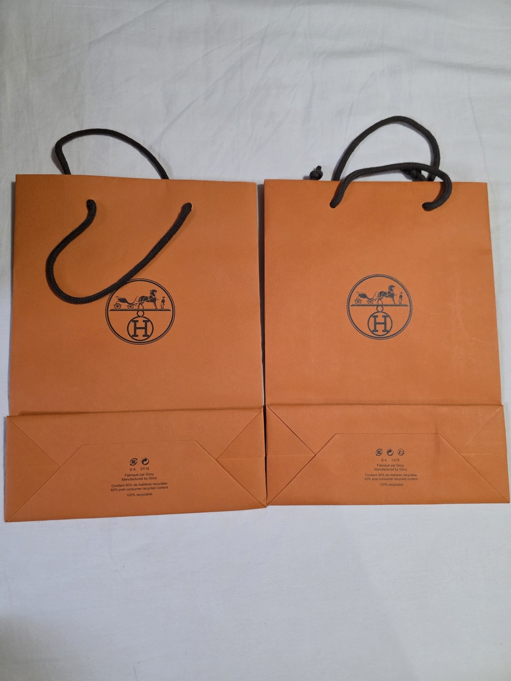 Hermes Orange Paper Gift Bags with Black Rope Handles (Set of 4) - Picture 2 of 3